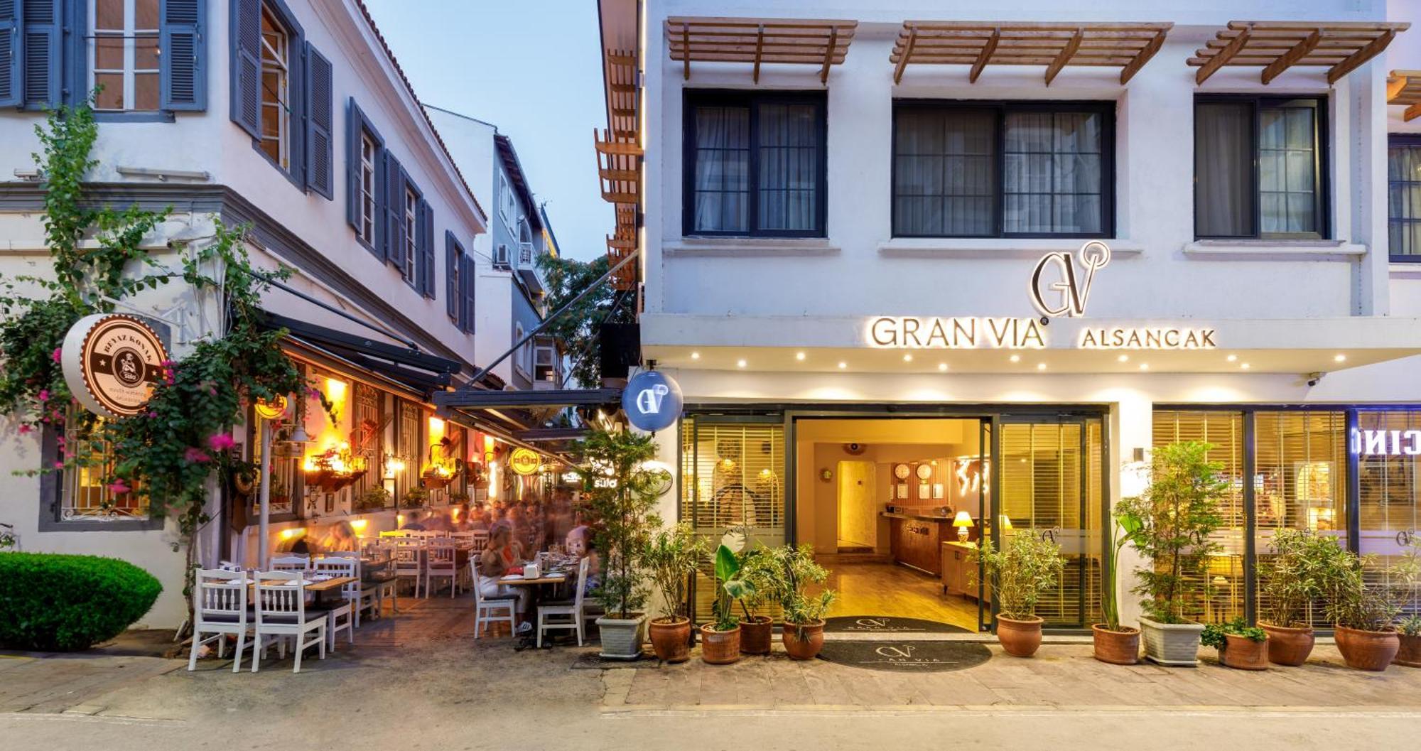 Gran Via Alsancak Hotel İzmir Exterior photo